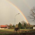 ein schoener Regenbogen am 04.04.2010 in Krentruperhagen